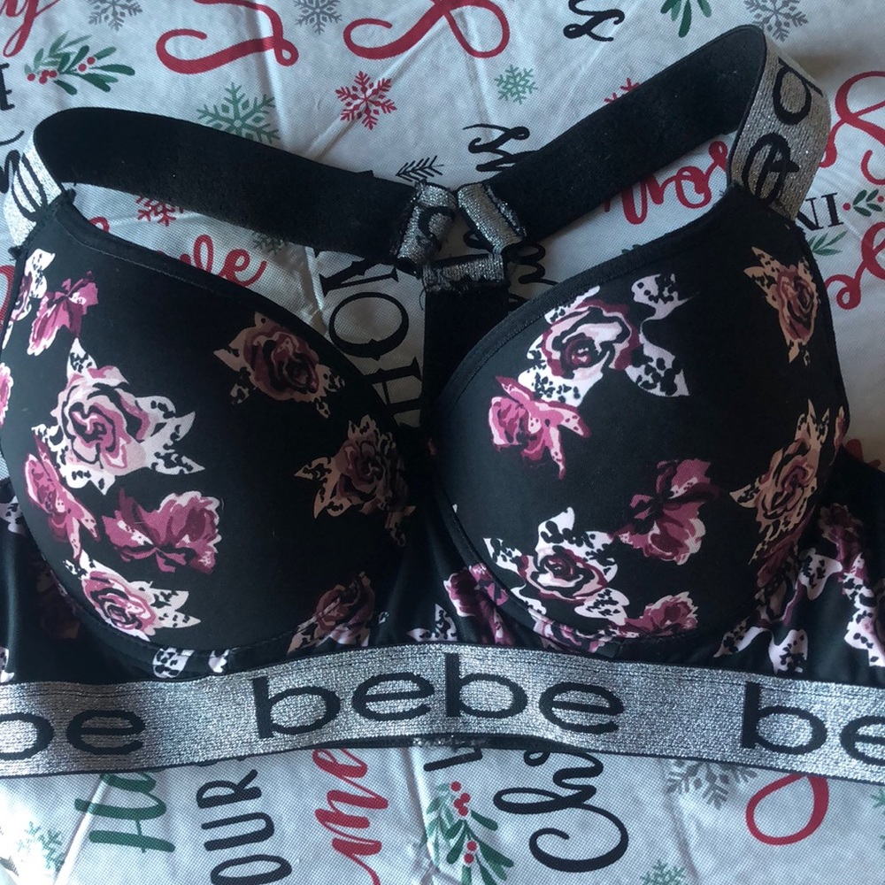 Bebe spirts bra. Size Large
